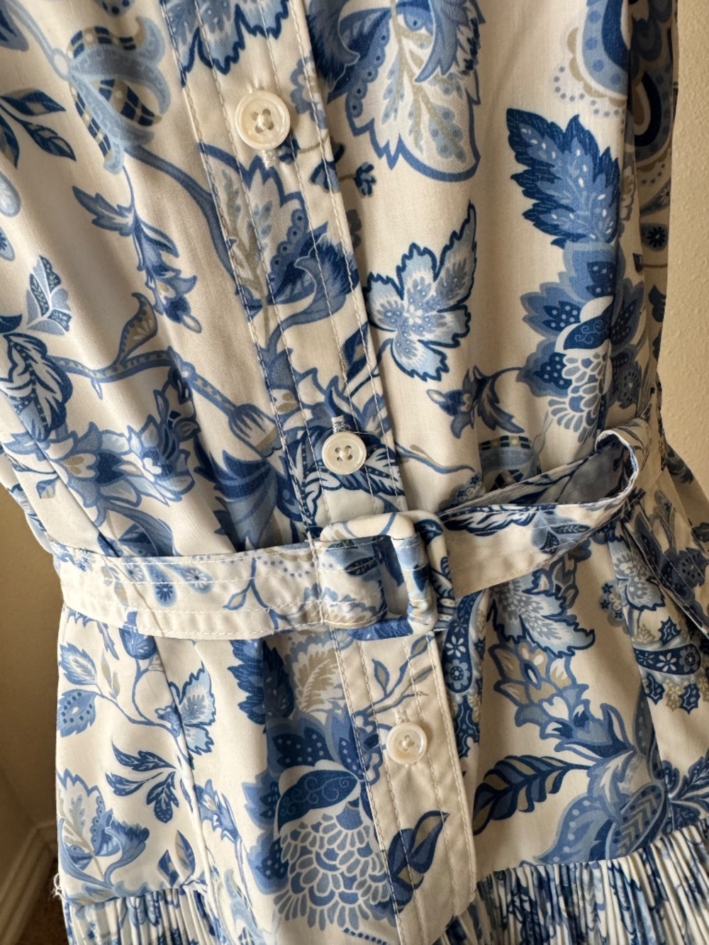 Avara Blue and White, drop waist, pleated Short Dress Size S - Picture 4 of 8